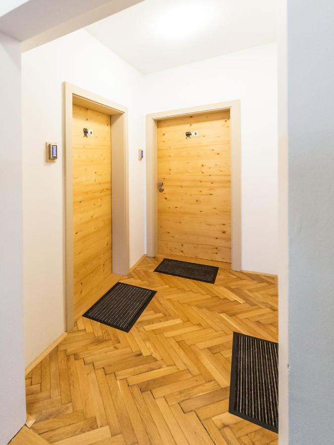 Apartamento Kamr'Ca Liubliana Exterior foto